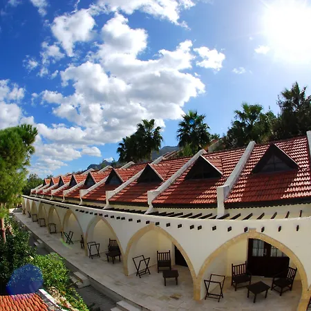 펜션 Bellapais Monastery Village Kazaphani