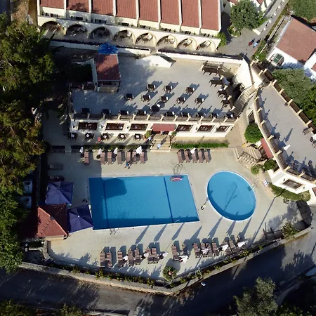 Bellapais Monastery Village 펜션