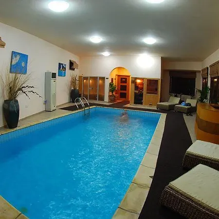 펜션 Bellapais Monastery Village *