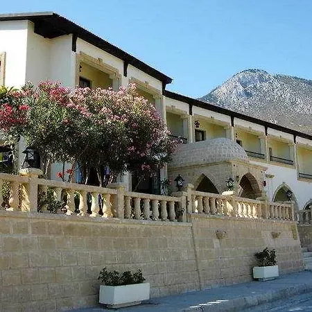 펜션 Bellapais Monastery Village