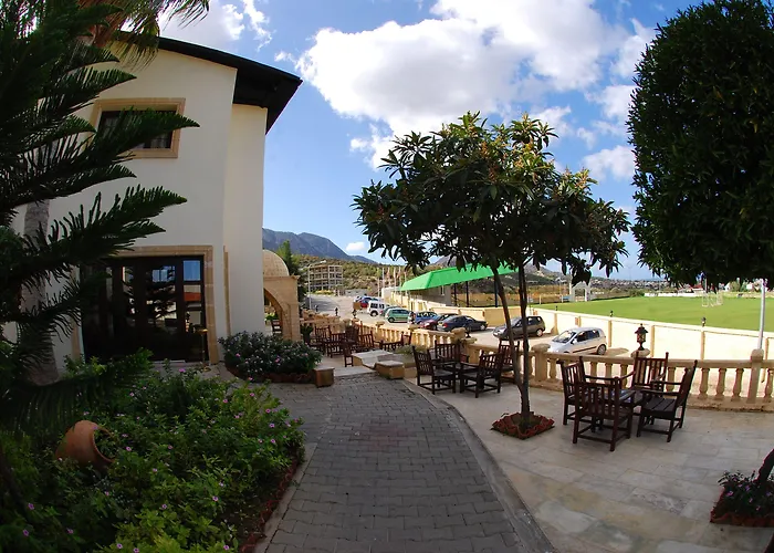 Bellapais Monastery Village Semesterbostad Kazaphani