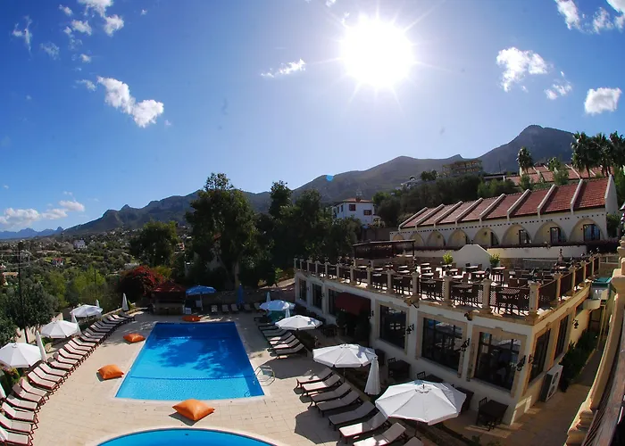 Дом отдыха Bellapais Monastery Village *