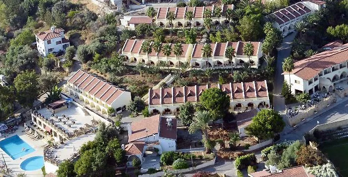 Semesterbostad Bellapais Monastery Village