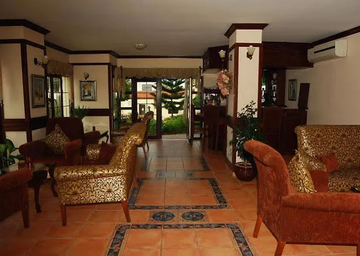 Semesterbostad Bellapais Monastery Village Kazaphani